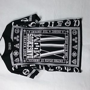 Track23 men's graphic shirt size L